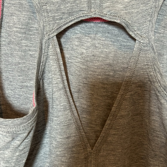 Worn 1X, Ivivva, girls, loose fit tank, shirttail hi-low hem, cut out back - Picture 3 of 6